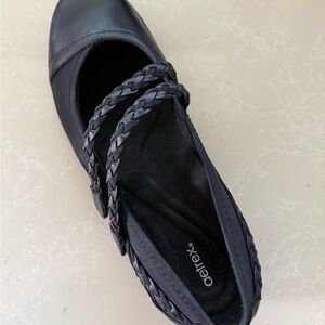Aetrex black leather Annie Mary Janes.Size 9 Medium. Velcro straps. $129.95 new.